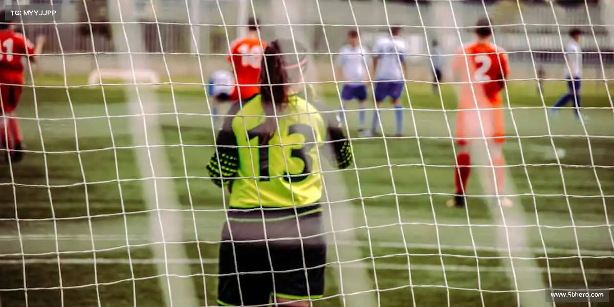 易游体育⚽激情在赛场燃烧，梦想从这里起航 —— 一起奔赴热爱的运动世界！
